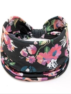 Bohemian Style Black Floral  Wide Knotted Headband. New!
